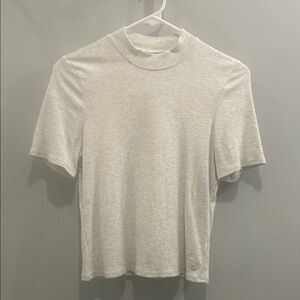 Vuori Heather Gray Short Sleeve Tee